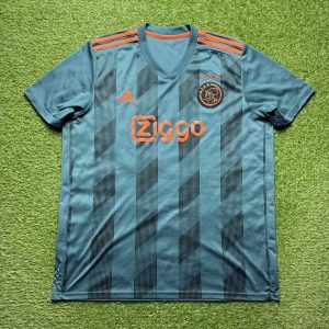 2019/2020 Away