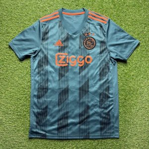 2019/2020 Away