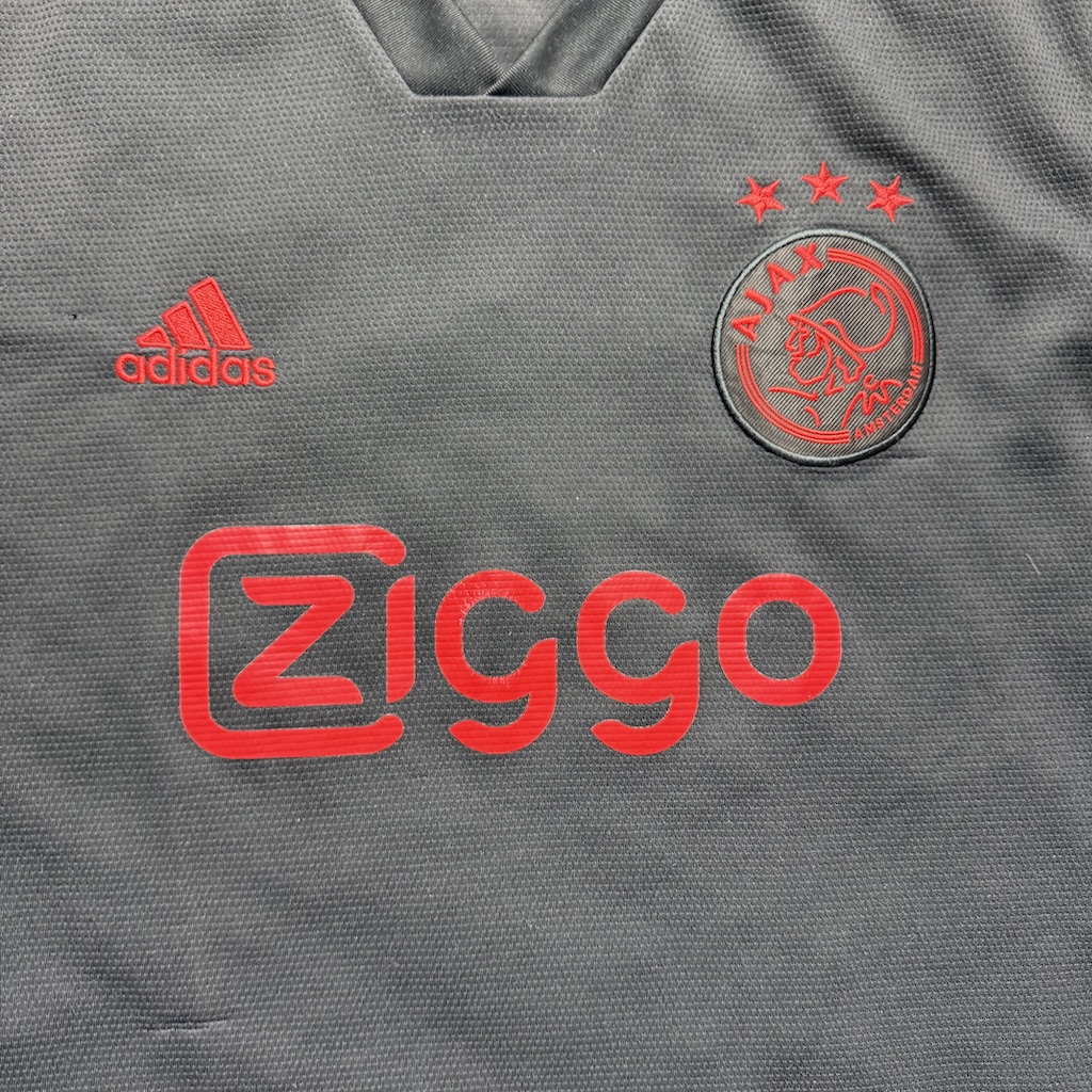 2021/2022 3rd Shirt - Image 3