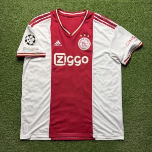 2022/2023 Thuis
