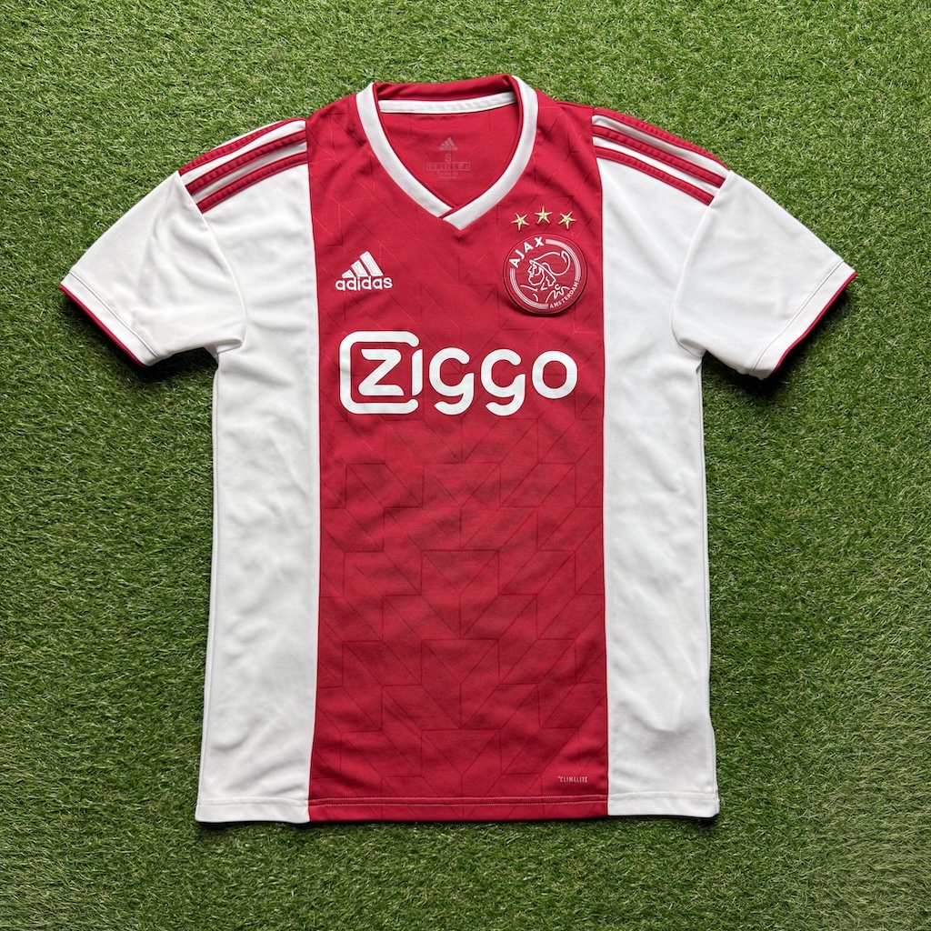 2018/2019 Home