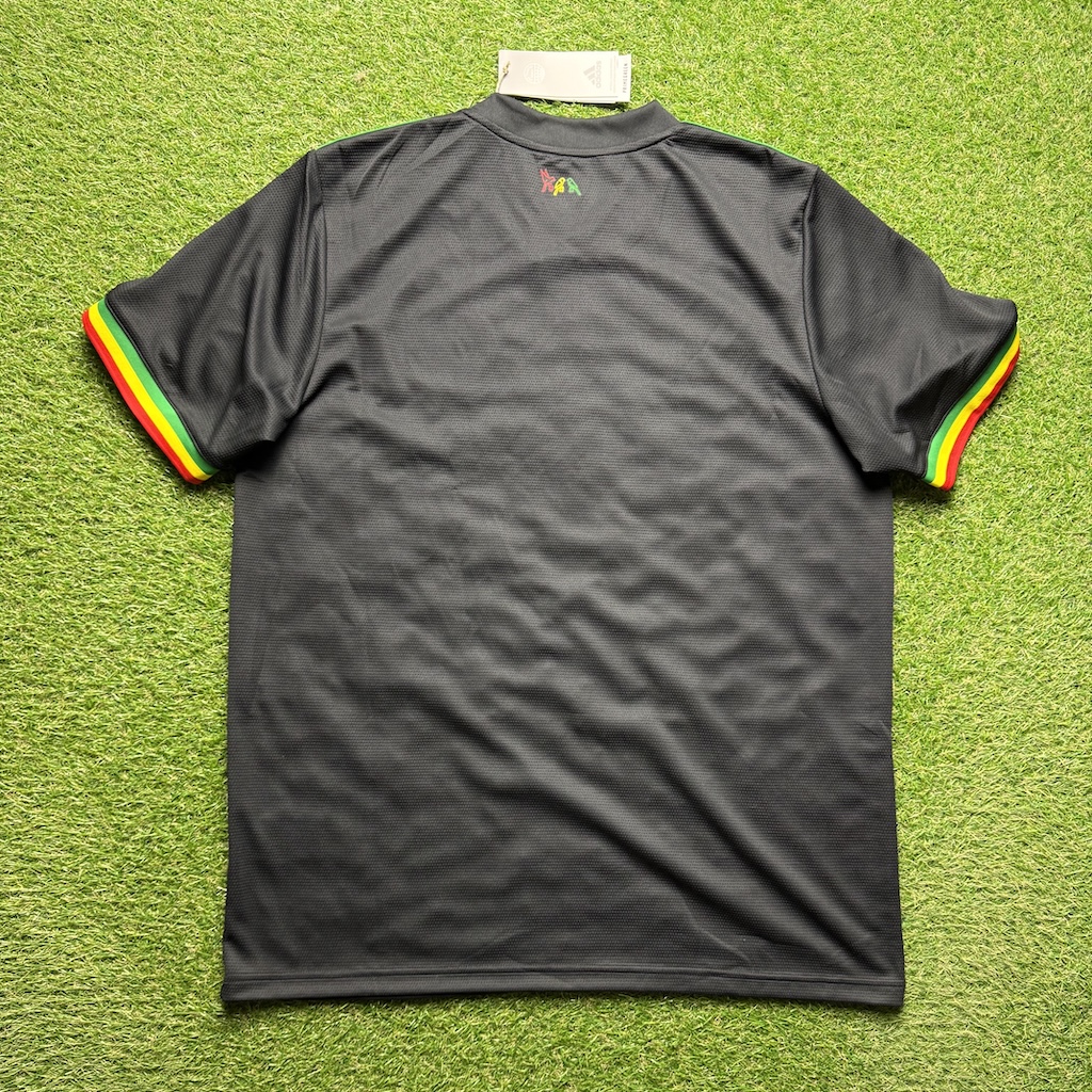 2021/2022 3rd Shirt - Image 2