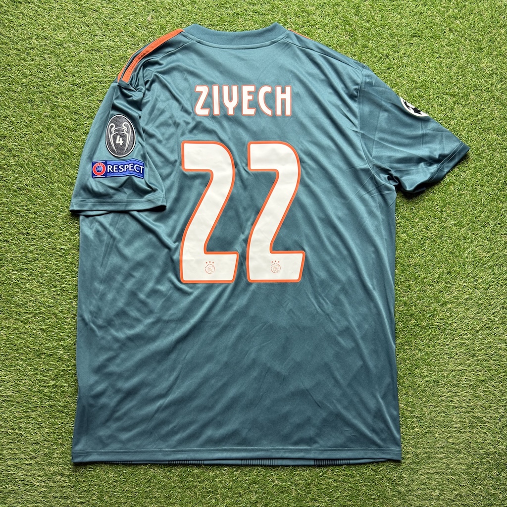2019/2020 Uit #22 ZIYECH
