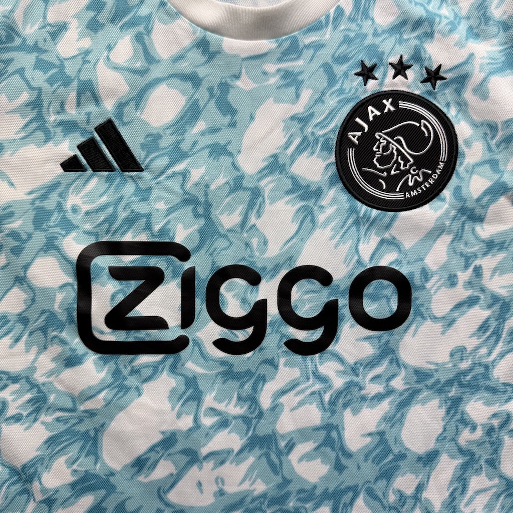 2023/2024 Pre-match Shirt - Image 3
