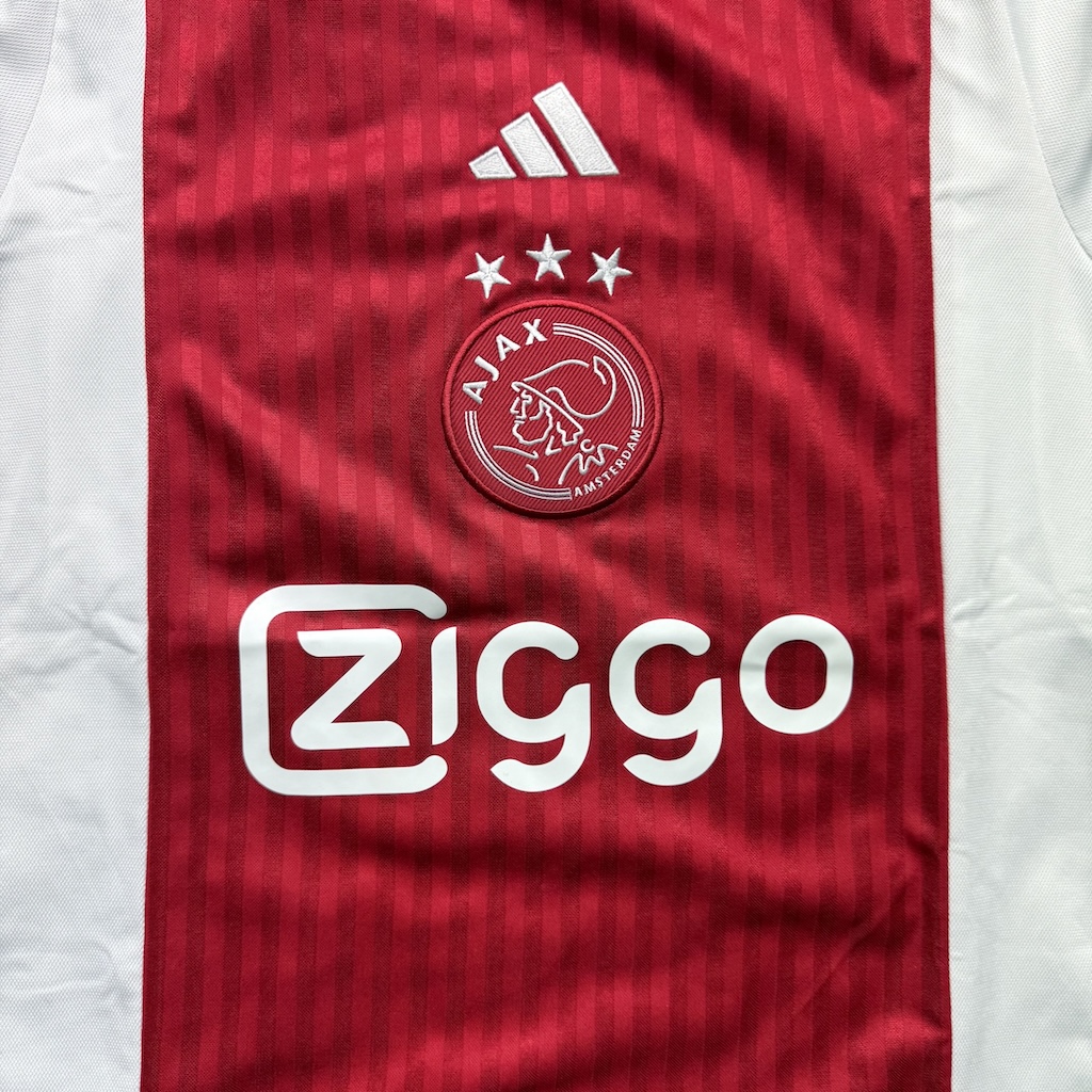 2023/2024 Home - Image 3