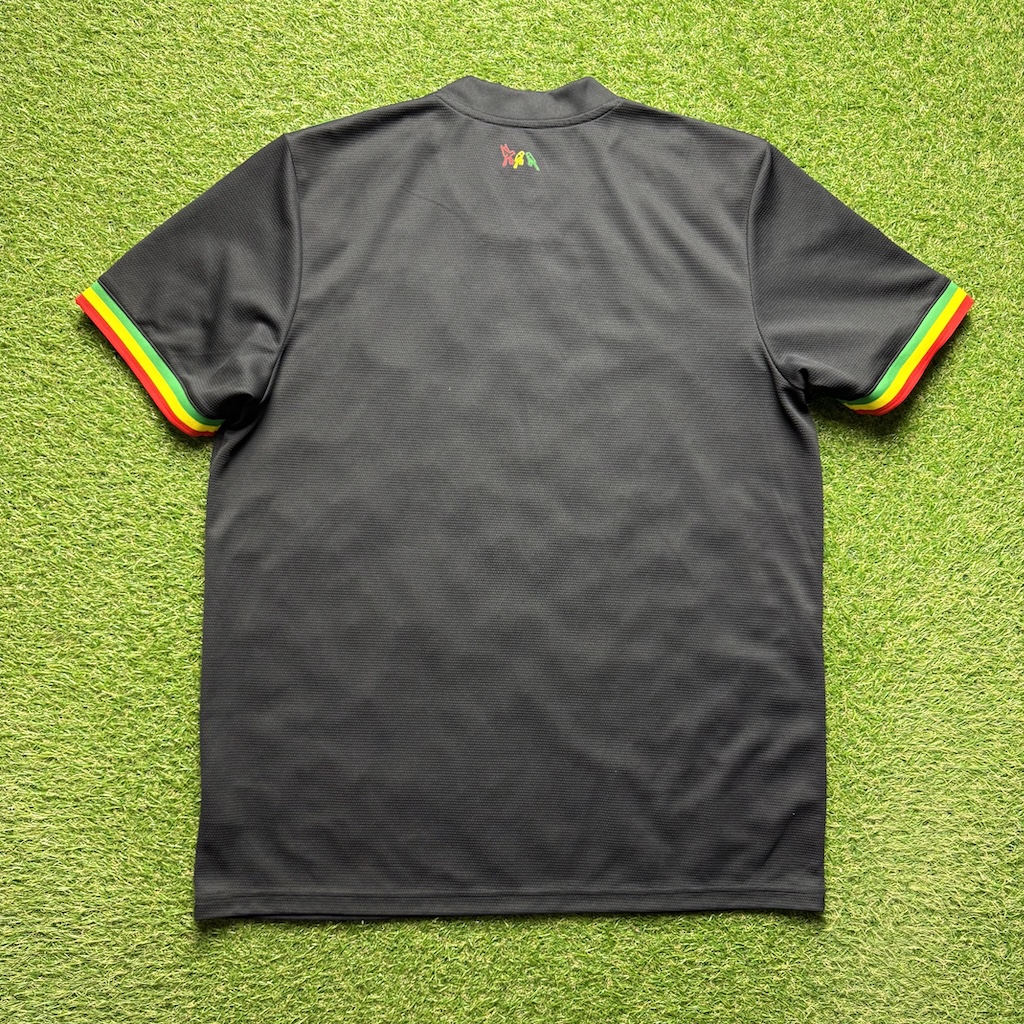 2021/2022 3rd Shirt - Image 2