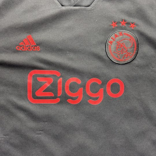 2021/2022 3rd Shirt - Image 3