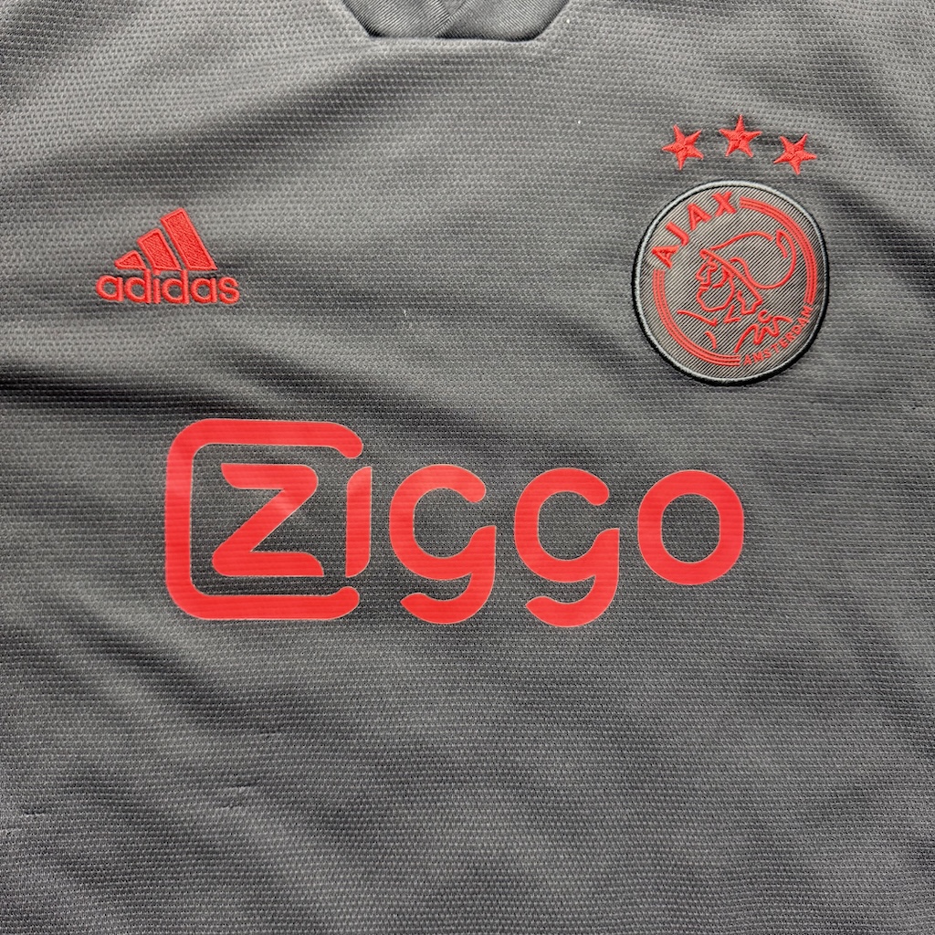 2021/2022 3rd Shirt - Image 3