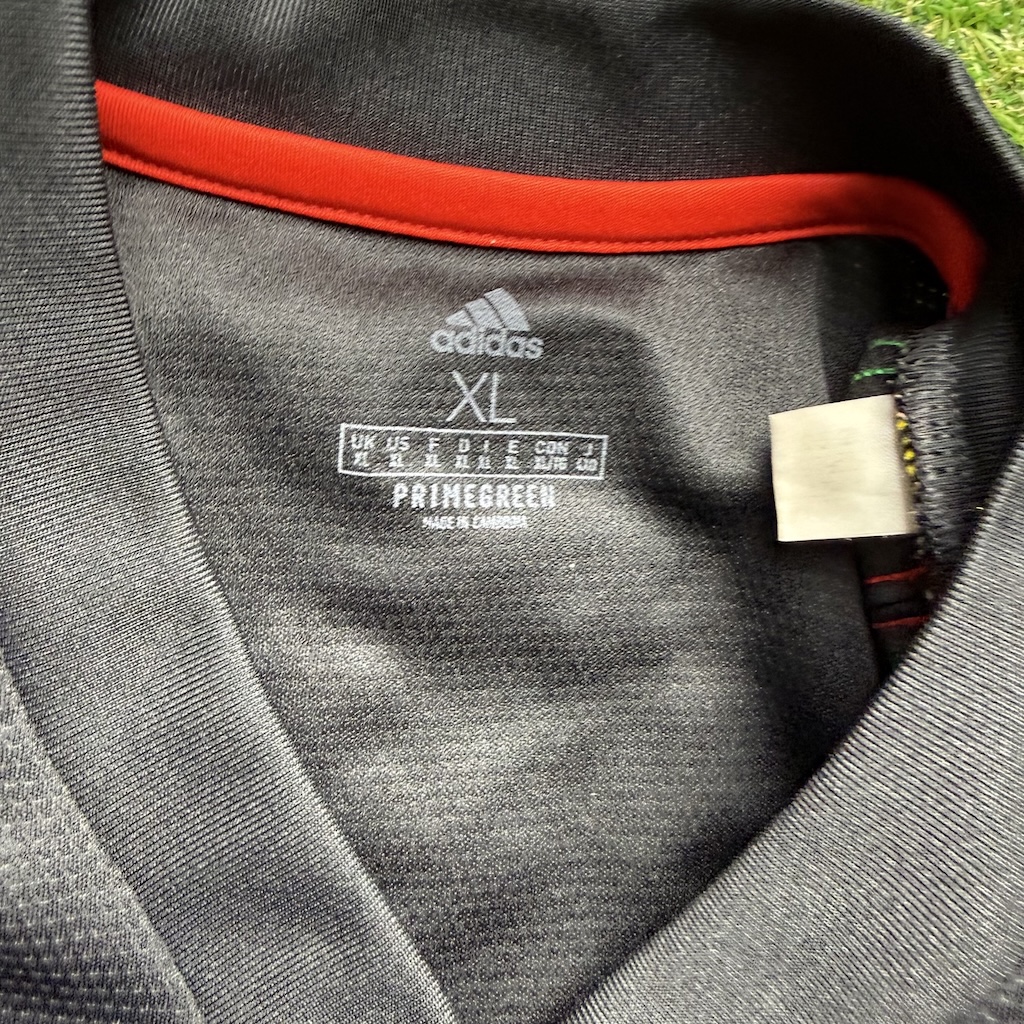 2021/2022 3rd Shirt - Image 4