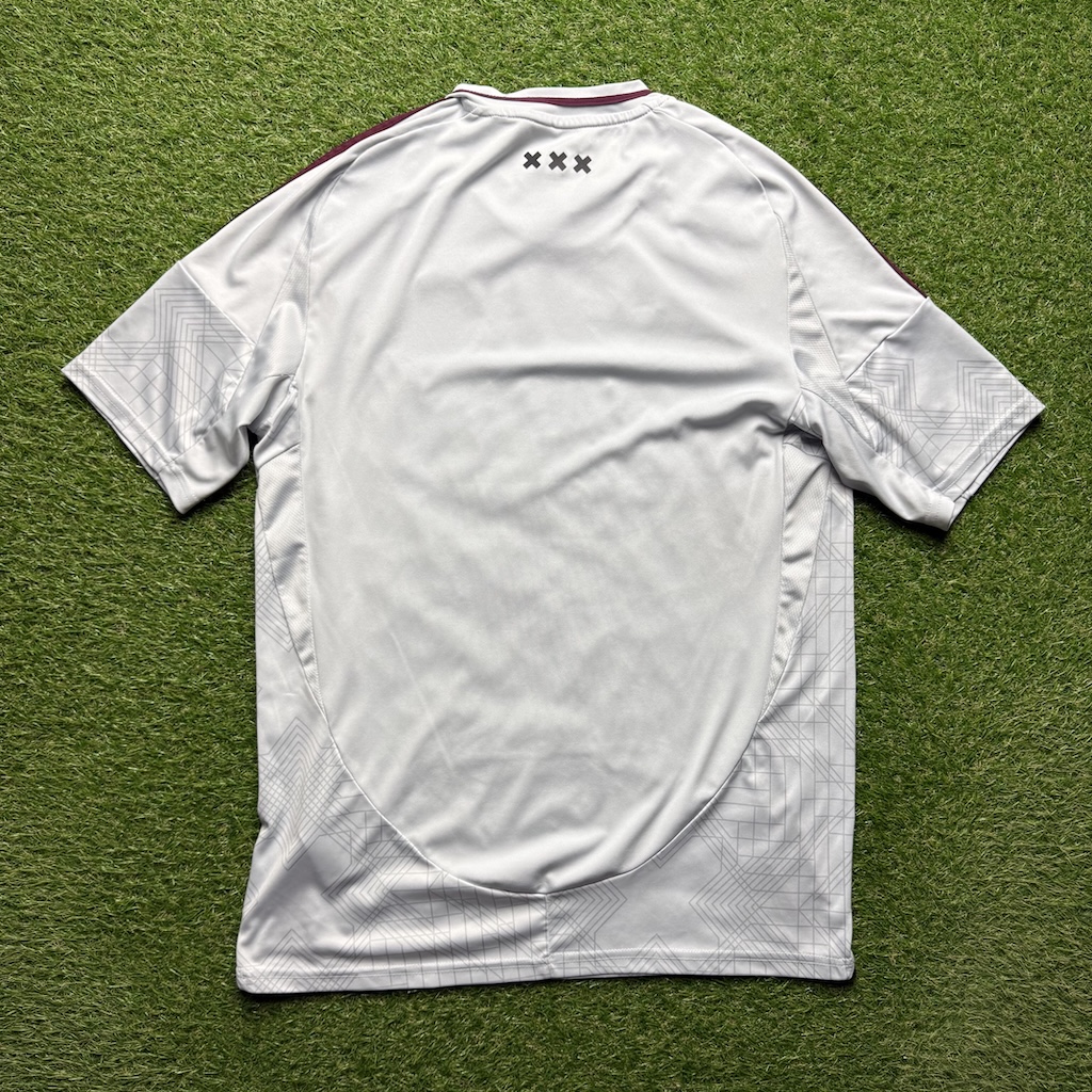 2024/2025 3rd Shirt - Image 2