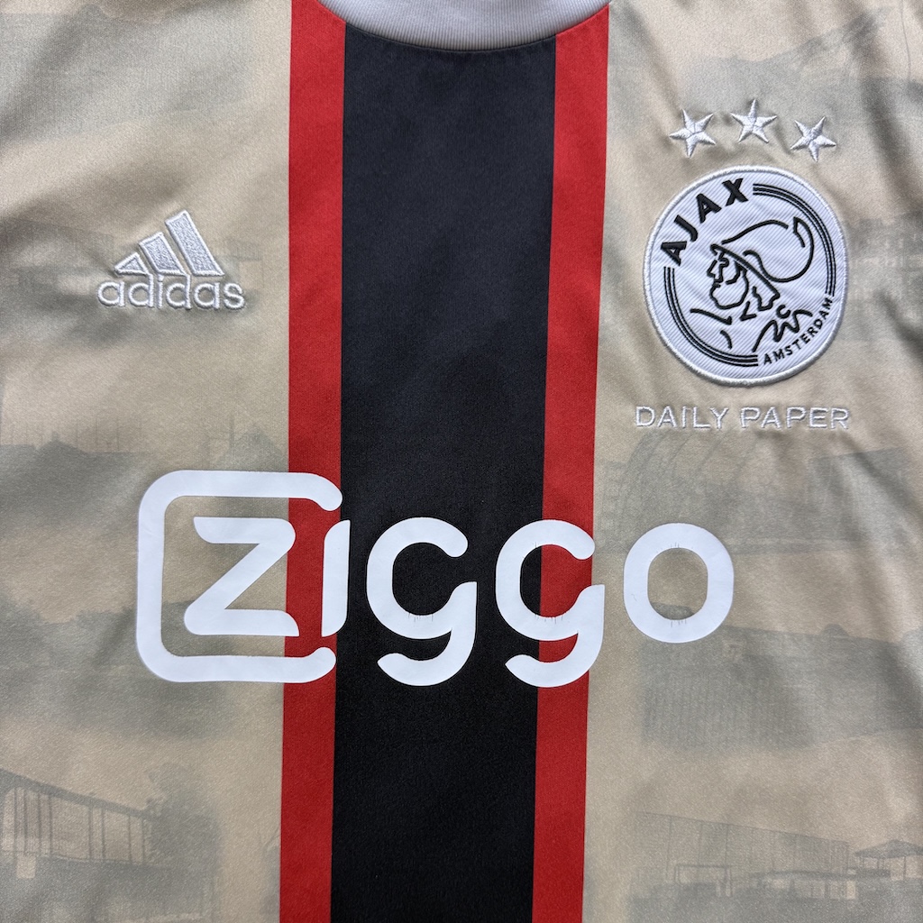 2022/2023 3rd Shirt - Image 3