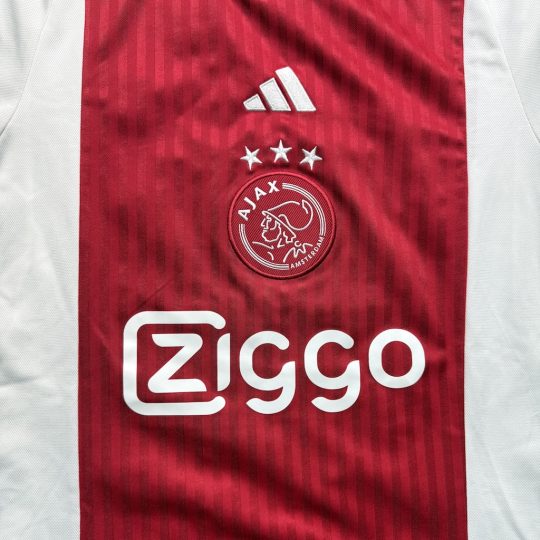 2023/2024 Home - Image 3