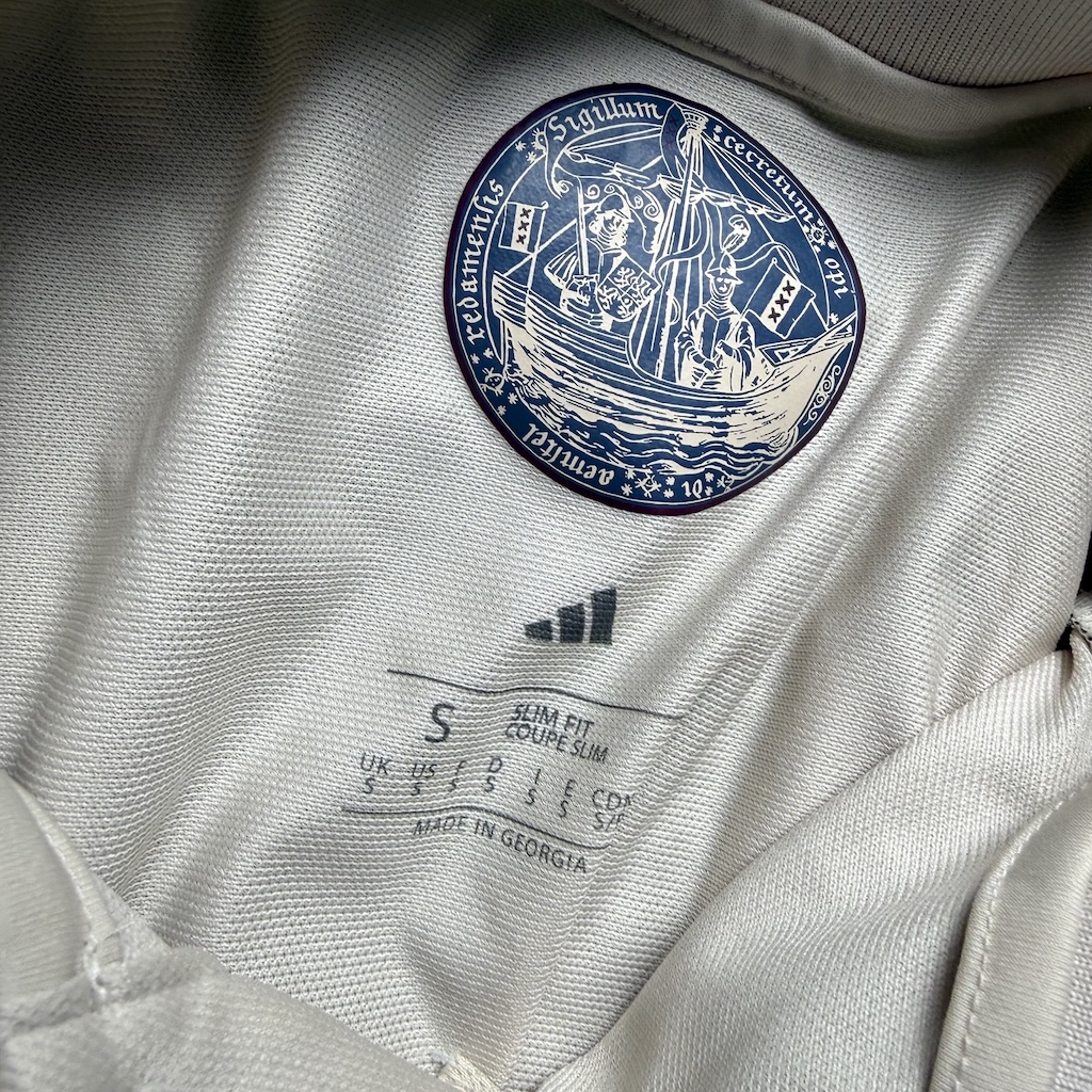 2025/2026 3rd Shirt - Image 4