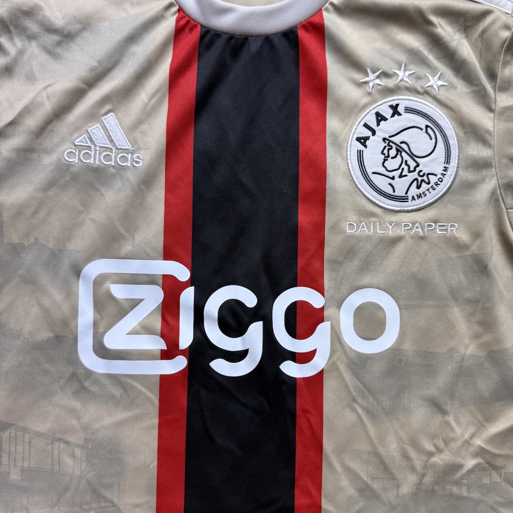 2022/2023 3rd Shirt - Image 3