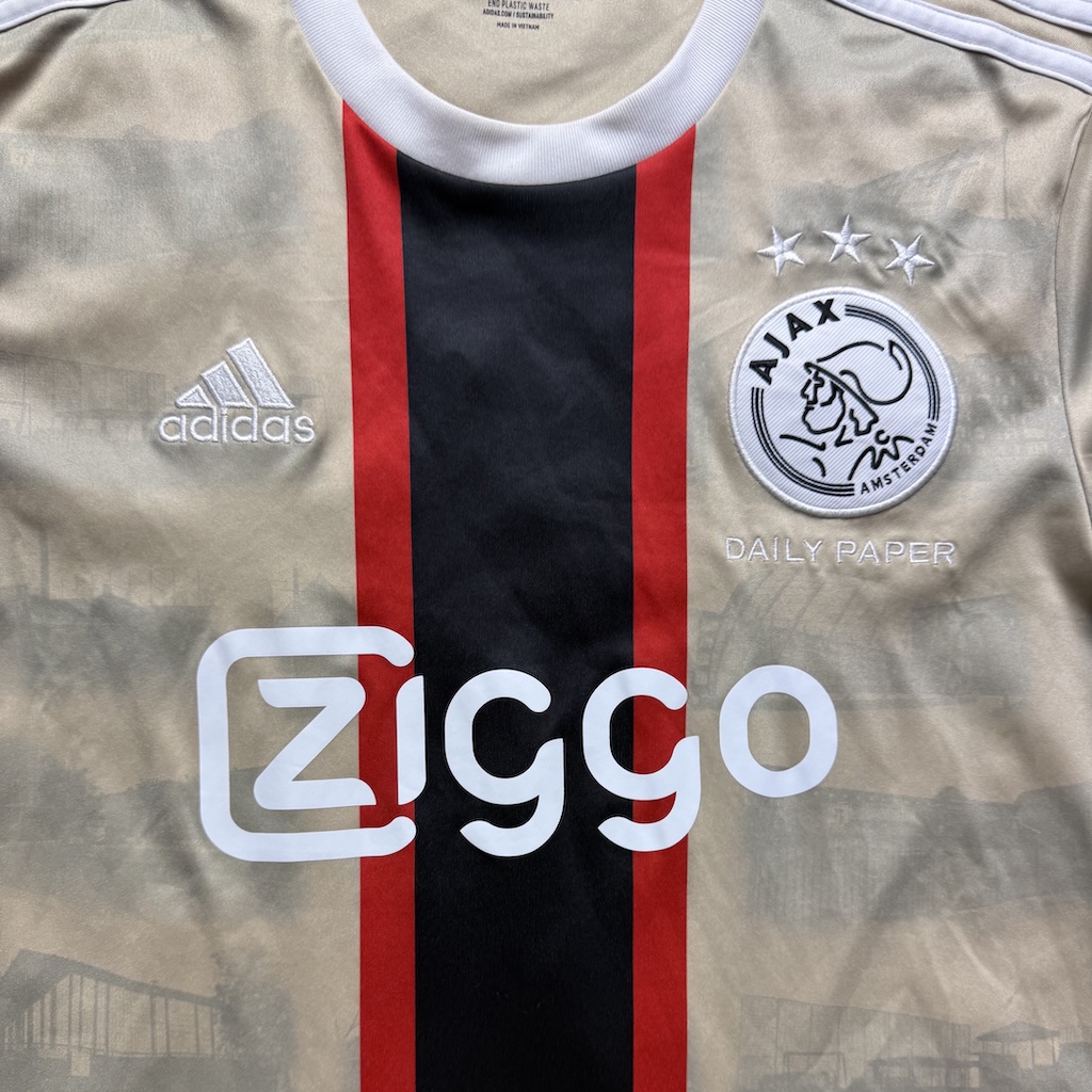 2022/2023 3rd Shirt - Image 3