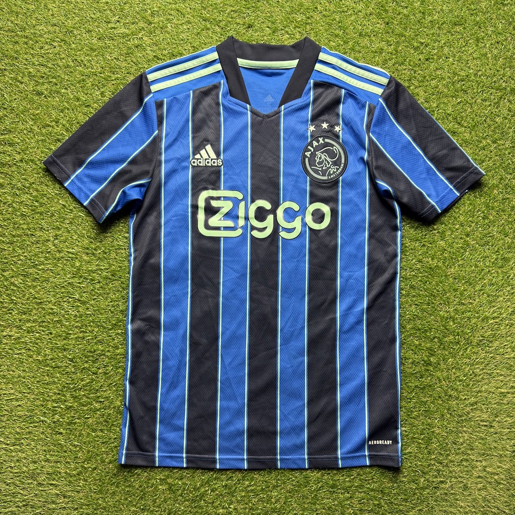 2021/2022 Uit