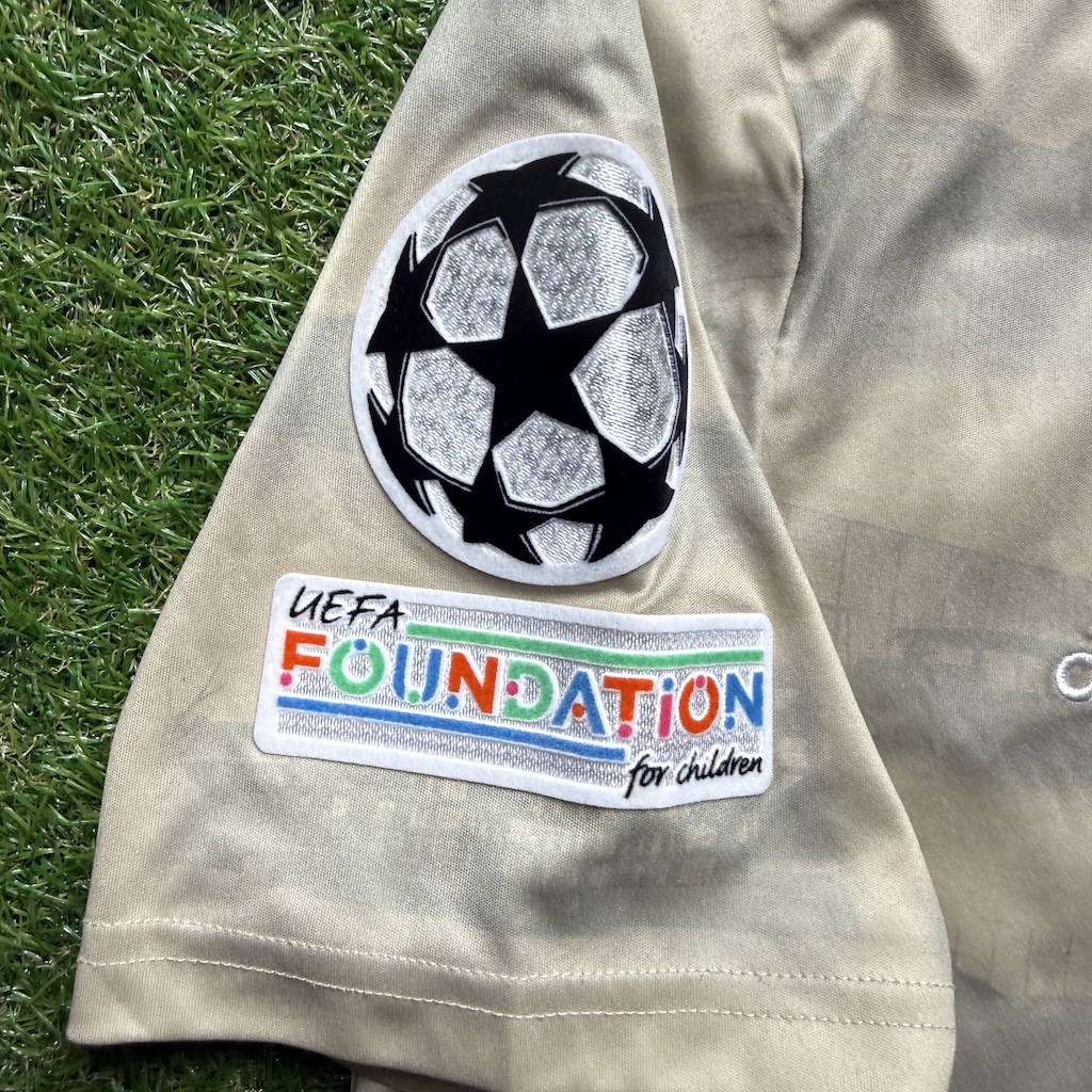 2022/2023 3rd Shirt - Image 4