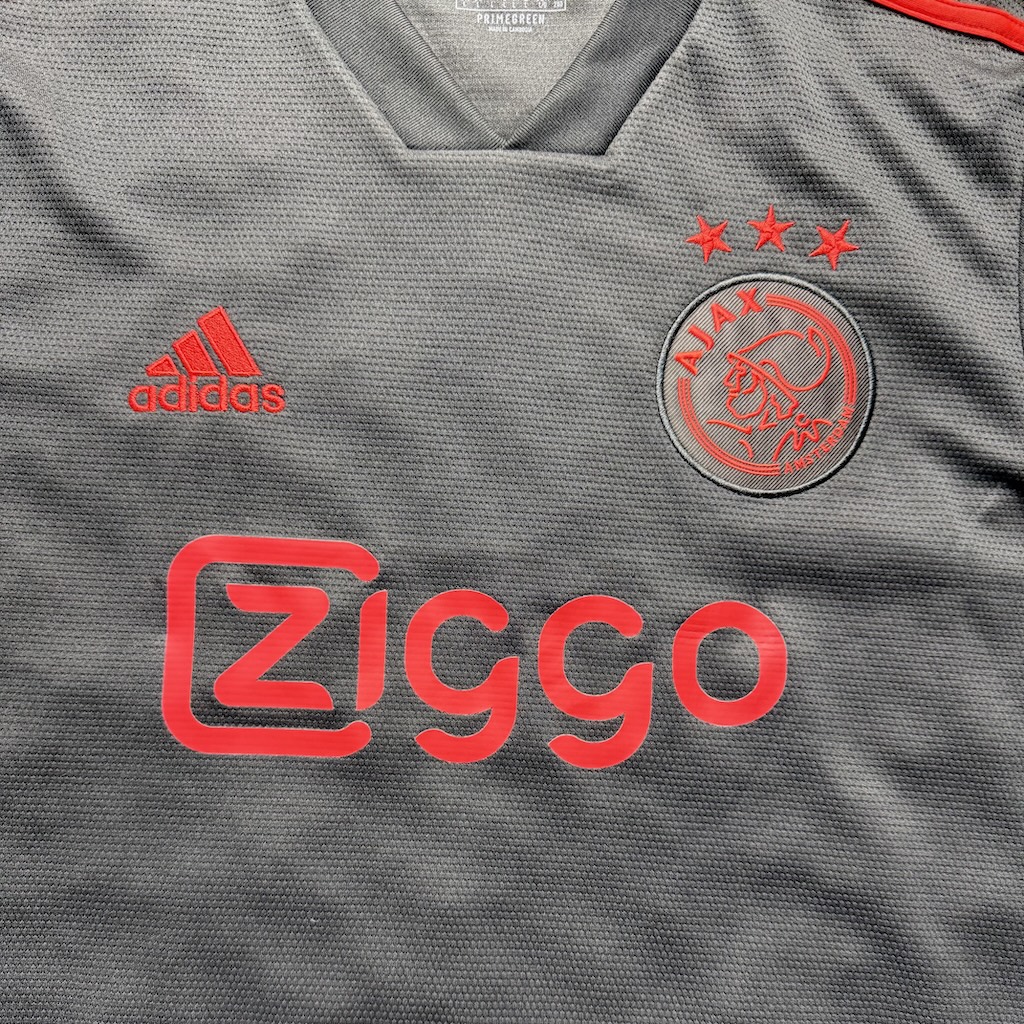 2021/2022 3rd Shirt - Image 3