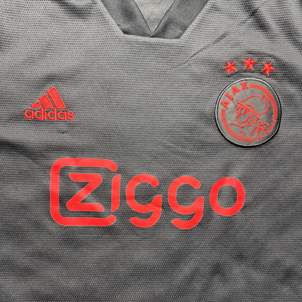 2021/2022 3rd Shirt - Image 3