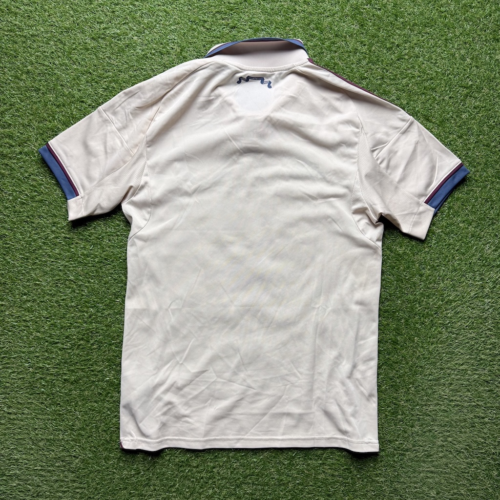 2025/2026 3rd Shirt - Image 2