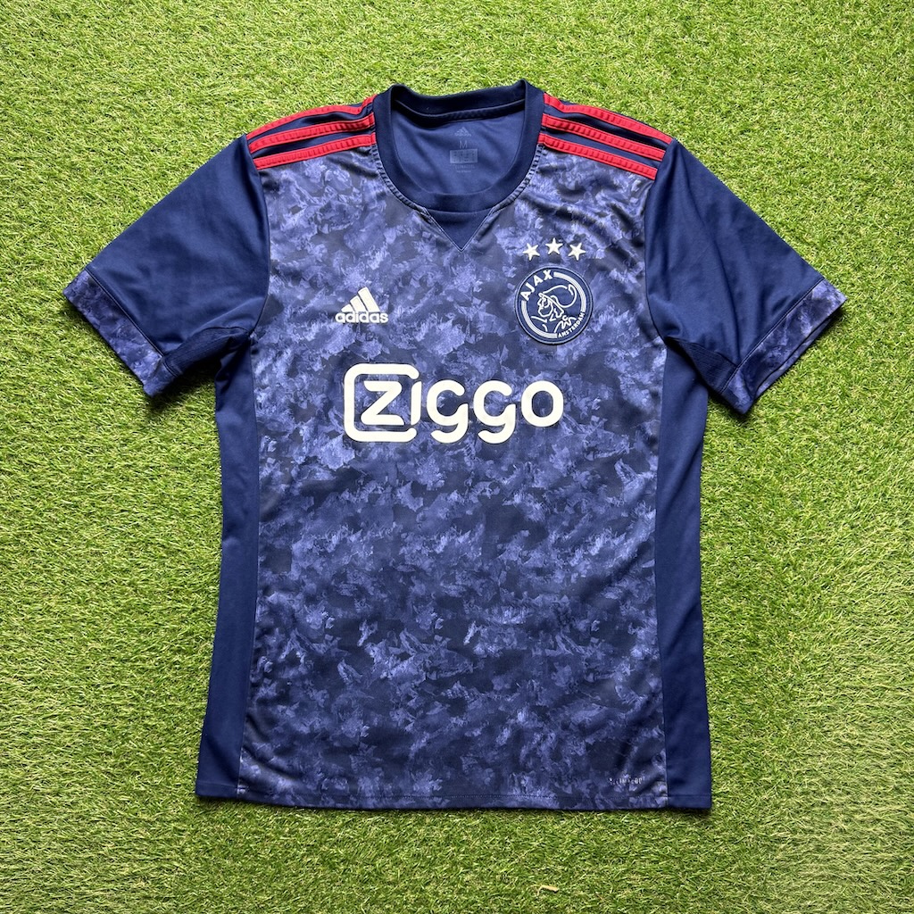 2017/2018 Uit