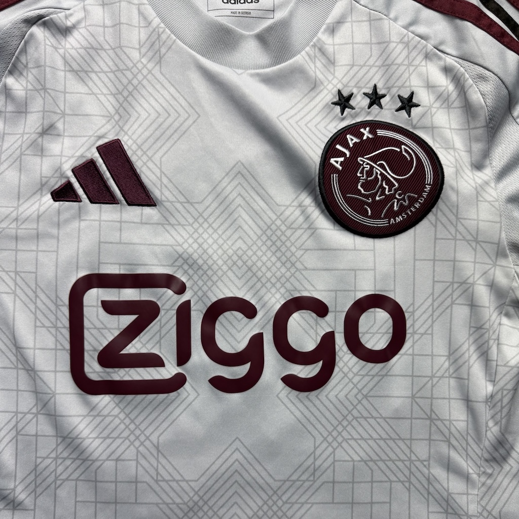 2024/2025 3rd Shirt - Image 3