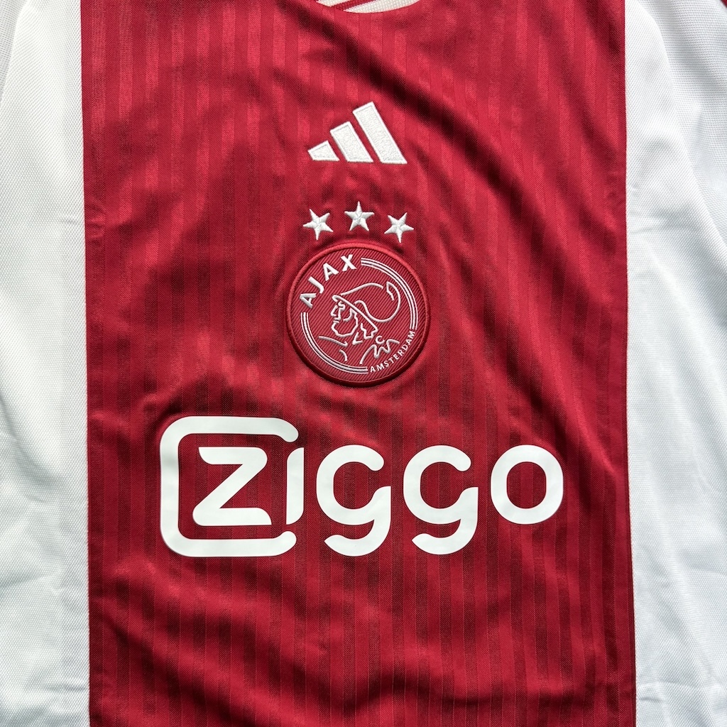 2023/2024 Home - Image 3